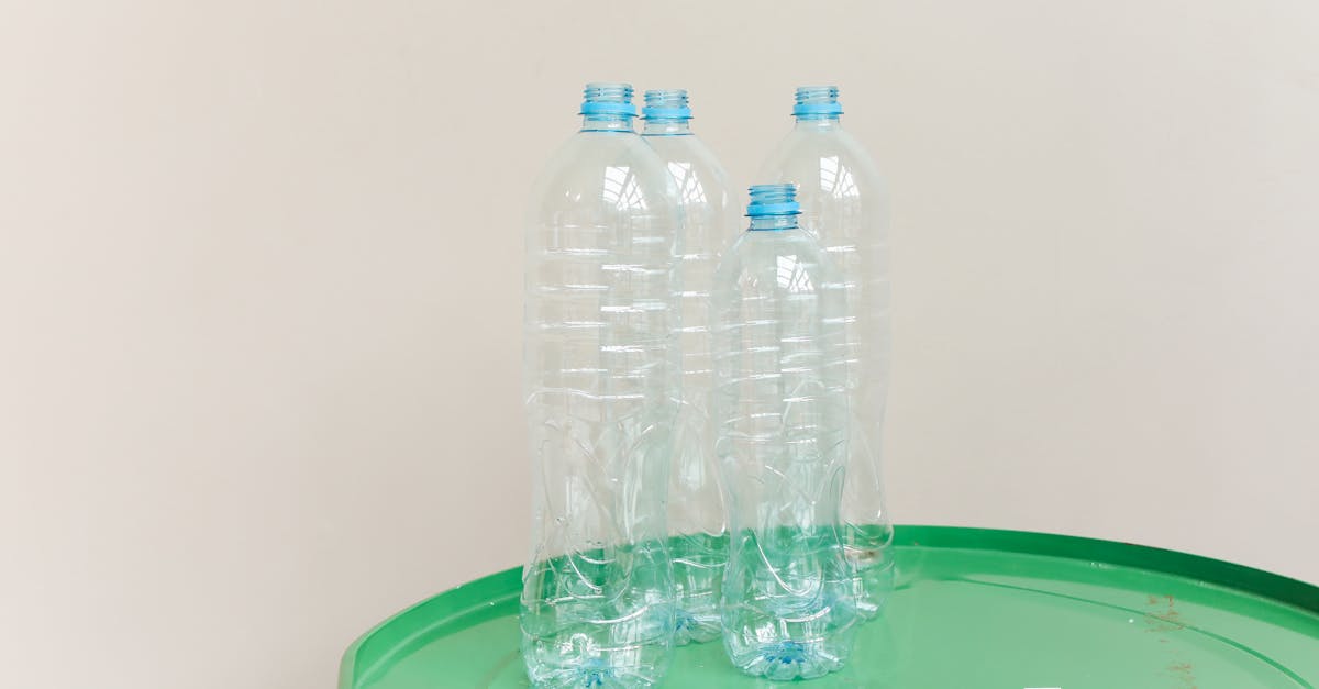 découvrez des stratégies efficaces pour réduire l'utilisation du plastique dans votre quotidien. apprenez des astuces pratiques pour adopter un mode de vie plus durable et contribuer à la protection de l'environnement.