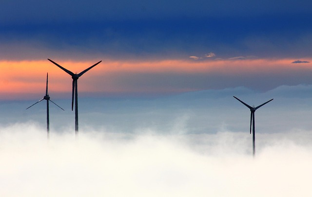 Laurence Esquedin et Frédéric Schall d’EEC ENGIE dévoilent les enjeux de l’écomobilité, des énergies renouvelables et du bilan carbone lors de la matinale