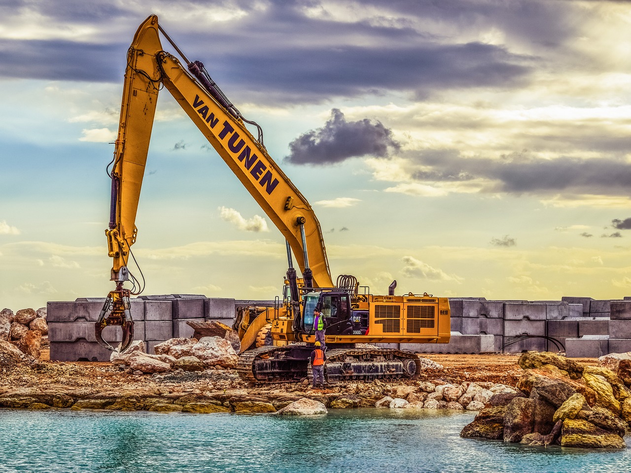 découvrez le monde fascinant de l'hydraulique, une discipline essentielle qui utilise des fluides pour transmettre l'énergie. explorez ses applications dans l'industrie, la construction, et les systèmes mécaniques, et apprenez comment elle transforme notre environnement et notre quotidien.