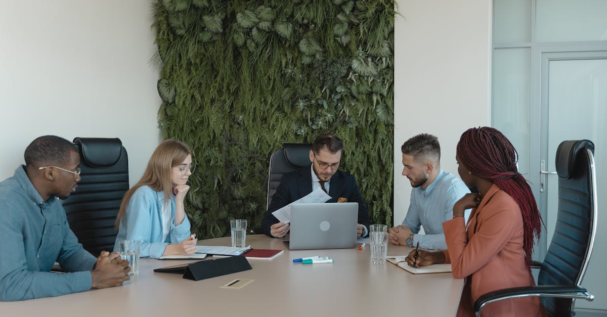 découvrez l'entrepreneuriat vert, une approche innovante qui allie durabilité et rentabilité. explorez des idées d'affaires écoresponsables et apprenez comment transformer votre passion pour l'environnement en une entreprise prospère.