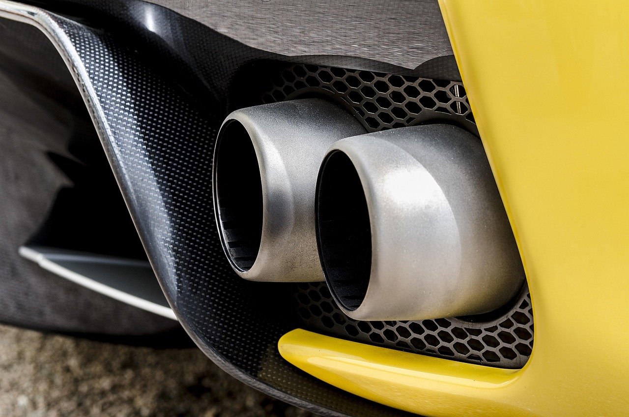découvrez l'impact des émissions du transport sur l'environnement, leurs causes principales et des solutions pour réduire l’empreinte carbone liée à la mobilité.
